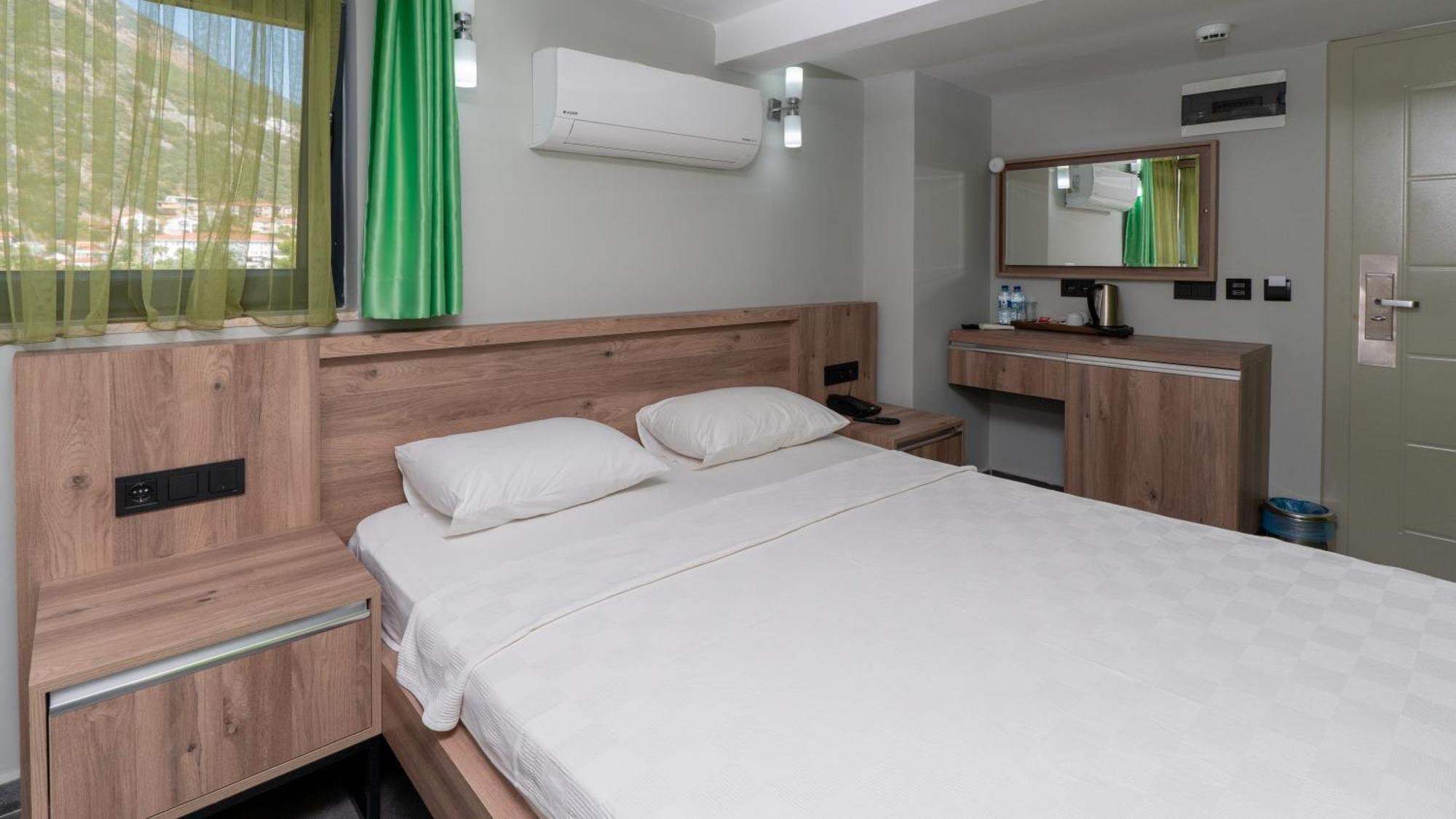 Zeytin Hotel Каш Экстерьер фото
